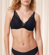 BODY MAKE-UP ILLUSION LACE WP - black