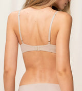Body Make-Up Essentials P 01 NUDE BEIGE