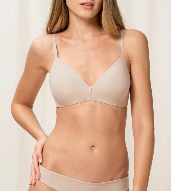 Body Make-Up Essentials P 01 NUDE BEIGE