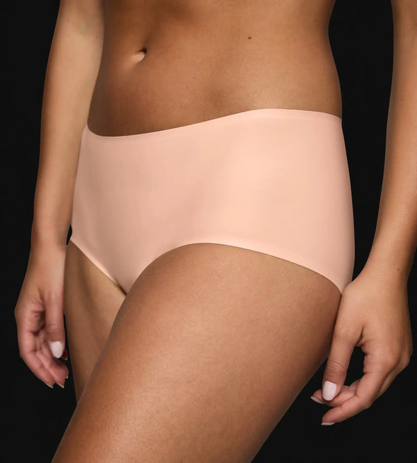 BODY MAKE-UP ILLUSION SHORTY EX 7835