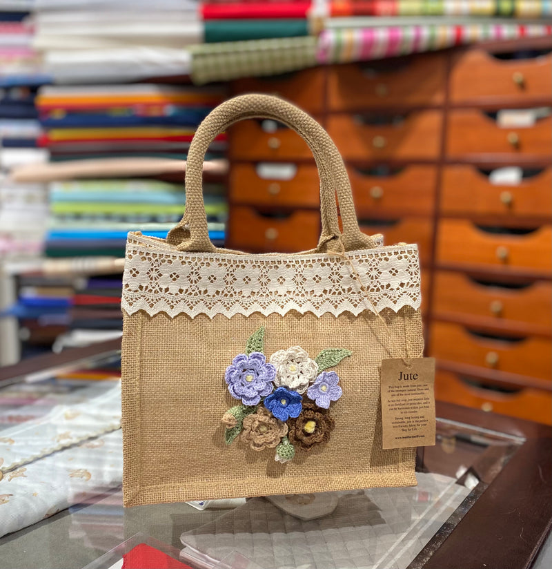 BORSA CON FIORI UNCINETTO